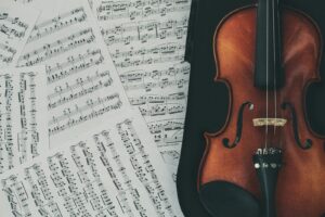 Music Knowledge: A Complete Guide to Music Basics, Facts and History